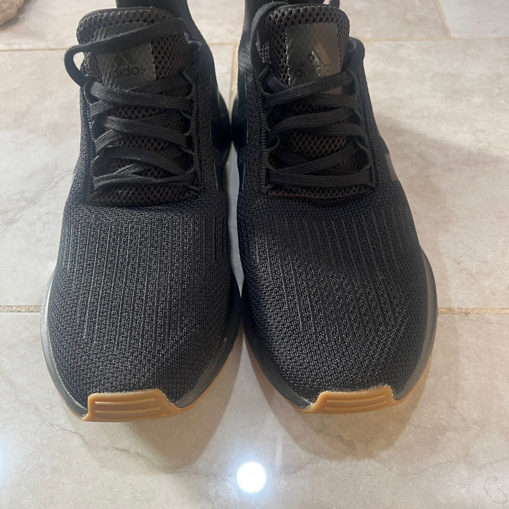 Adidas Men's swift run 1.0 sneaker 8.5